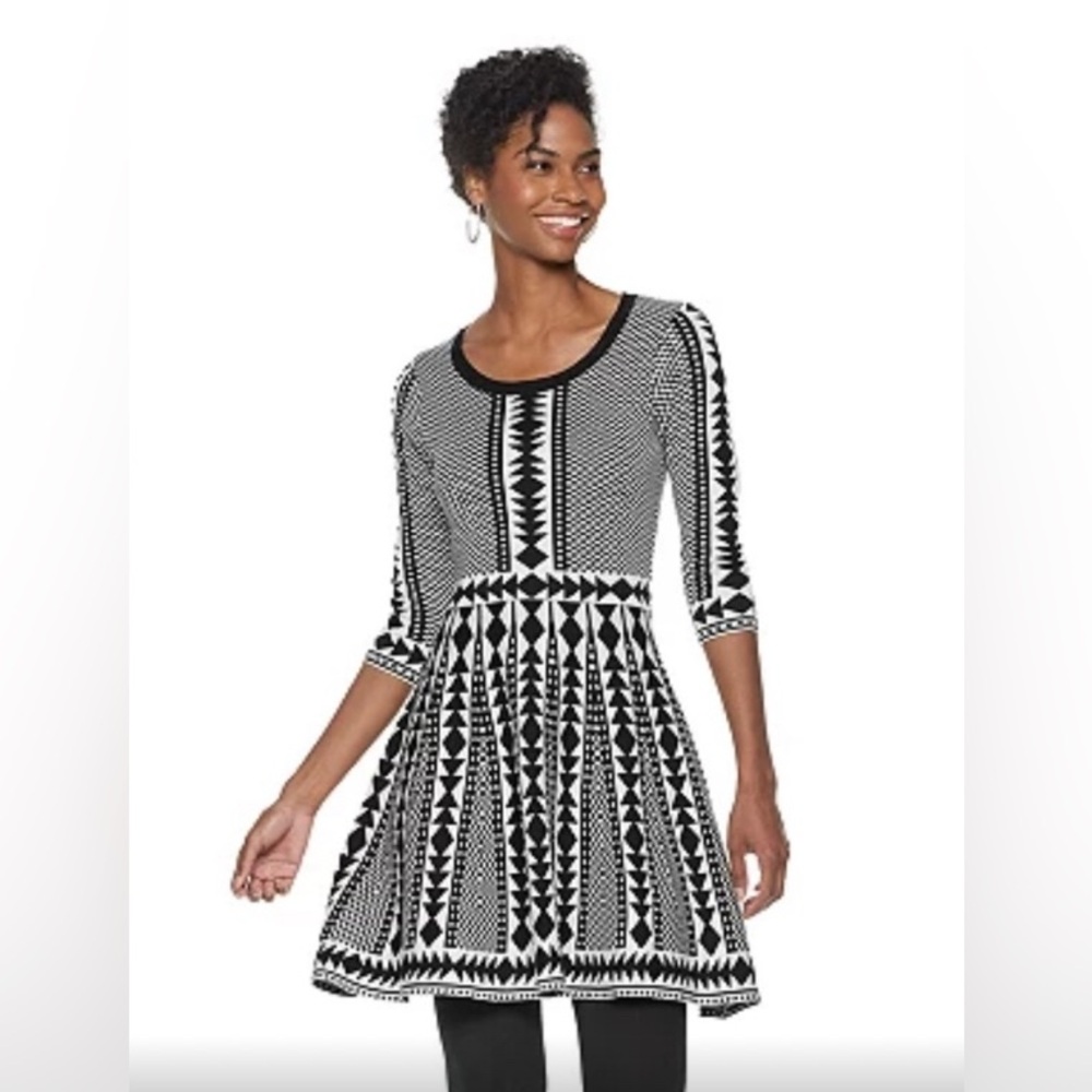 NWT Nina Leonard Monochrome Tribal 3/4 Sleeve Sweater Dress - Size Small